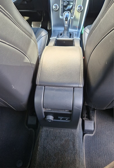 Volvo XC60 6 of 11