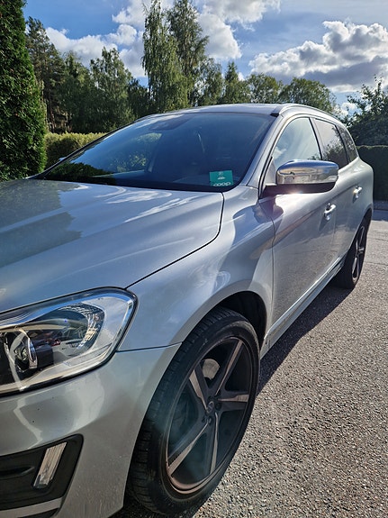Volvo XC60 3 of 11