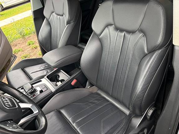 Audi Q5 5 of 13
