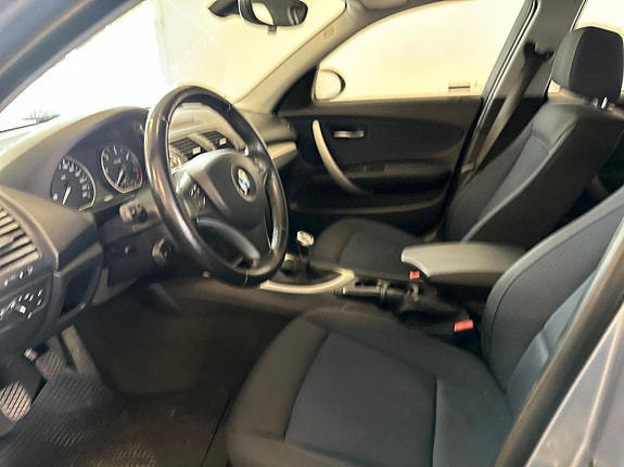 BMW 118d 13 of 22