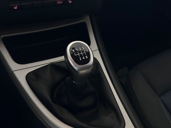 BMW 118d 14 of 22
