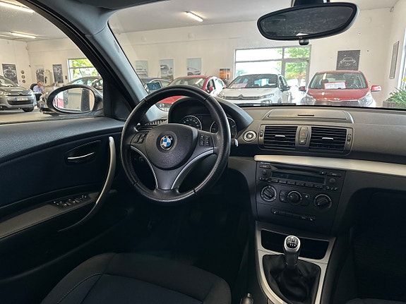 BMW 118d 12 of 22