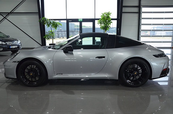 Porsche 911 Targa 4 GTS 5 of 25