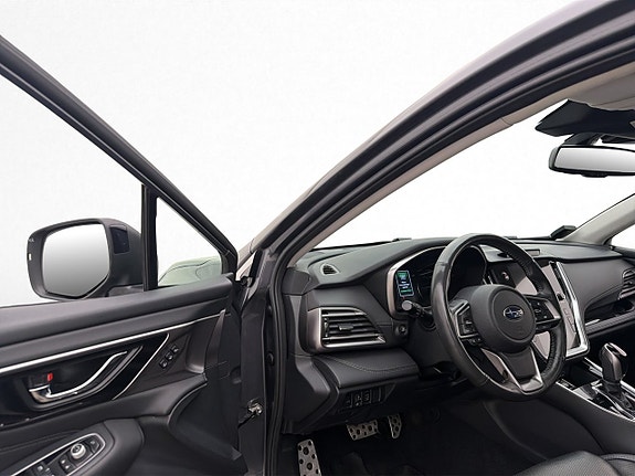 Subaru Outback 8 of 30