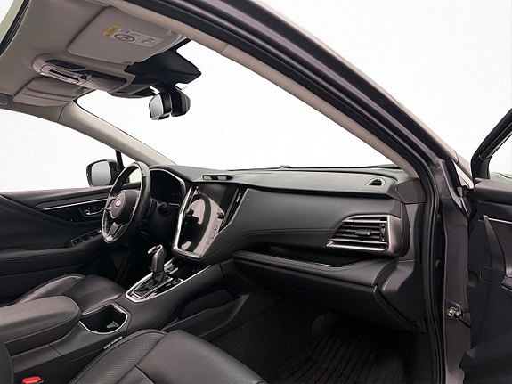 Subaru Outback 13 of 30
