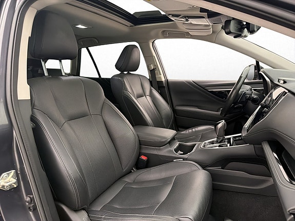 Subaru Outback 12 of 30
