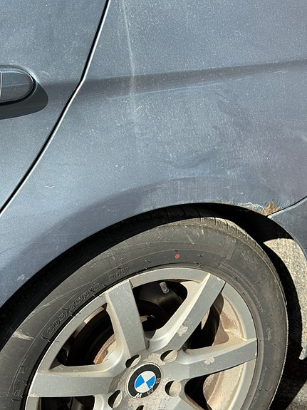 BMW 320d 6 of 9