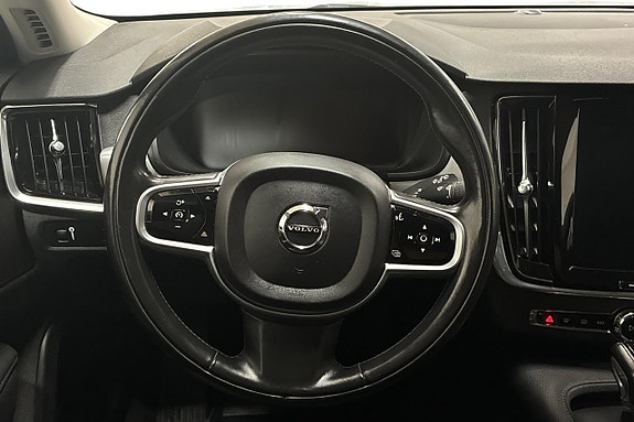 Volvo V90 16 of 27