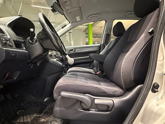 Honda CR-V 8 of 11