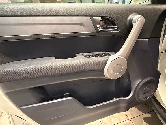 Honda CR-V 7 of 11