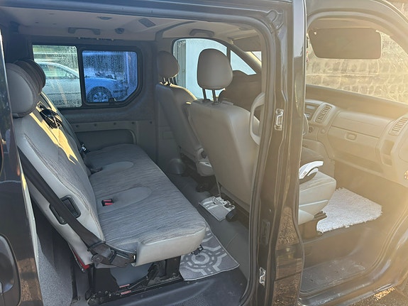 Nissan Primastar 4 of 6