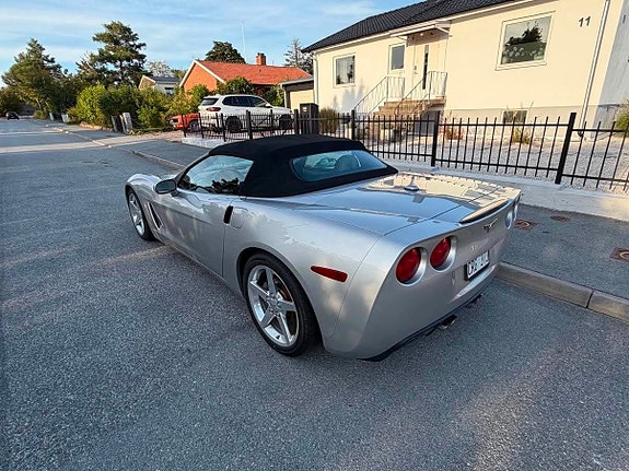 Chevrolet Corvette 15 of 23