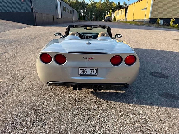 Chevrolet Corvette 8 of 23