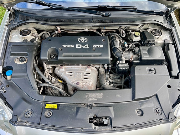Toyota Avensis 16 of 16
