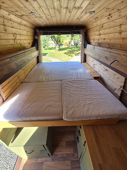 Volkswagen Transporter 16 of 29