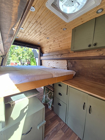 Volkswagen Transporter 15 of 29