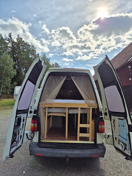 Volkswagen Transporter 12 of 29