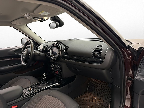 MINI Clubman Cooper 14 of 30