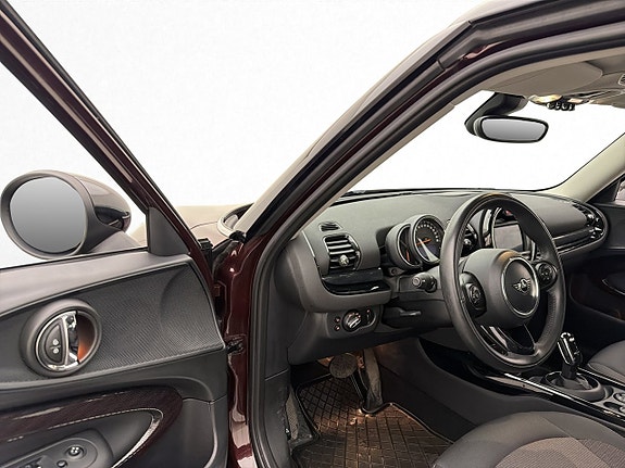 MINI Clubman Cooper 10 of 30