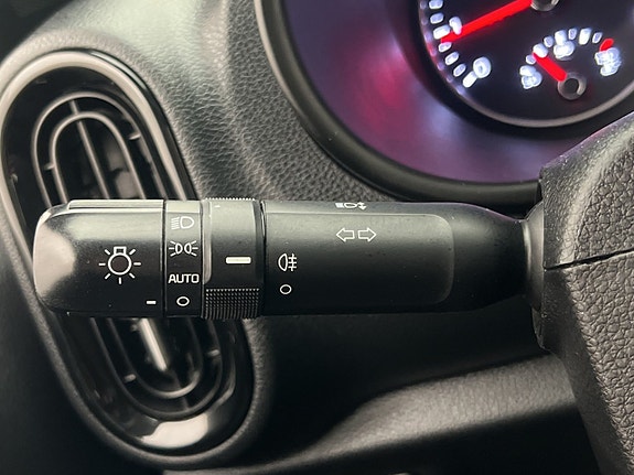 Kia Picanto 18 of 30