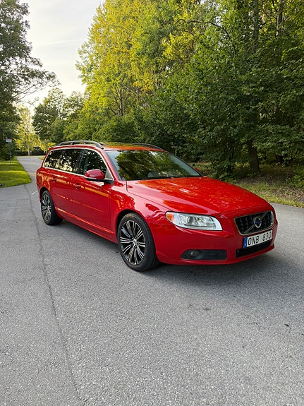 Volvo V70 7 of 15