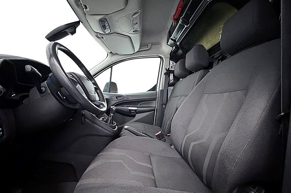 Ford Transit Connect 12 of 23