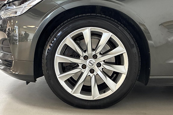 Volvo V90 11 of 23
