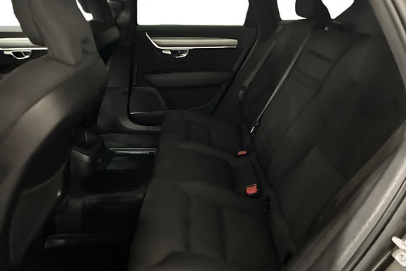 Volvo V90 14 of 23