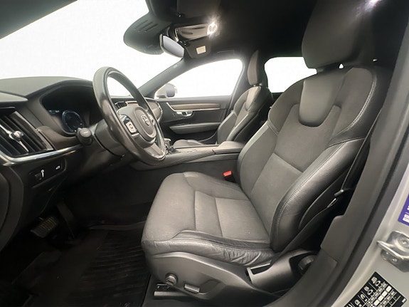 Volvo V90 Cross Country 12 of 30