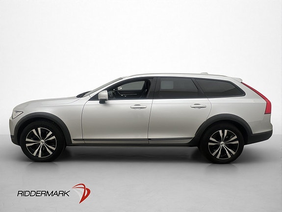 Volvo V90 Cross Country 4 of 30