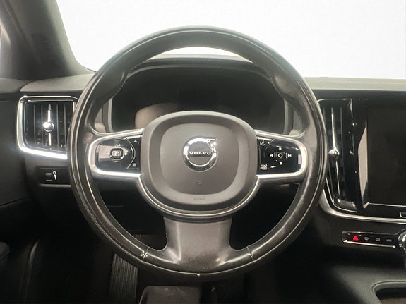 Volvo V90 Cross Country 14 of 30
