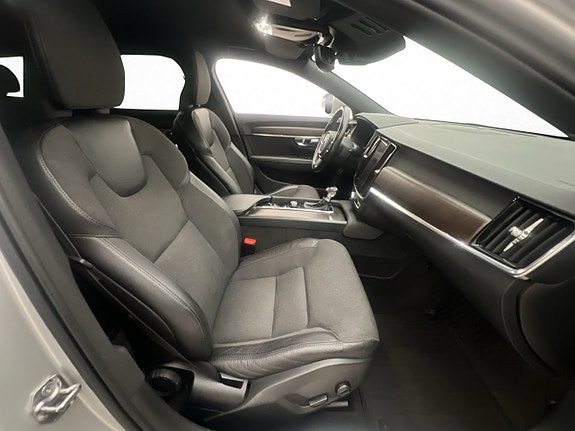Volvo V90 Cross Country 15 of 30