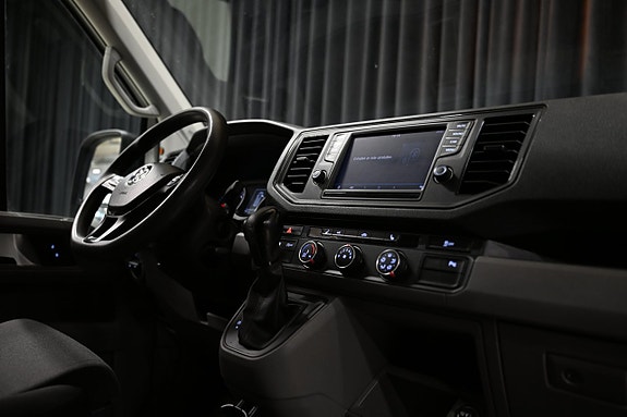 Volkswagen Crafter 30 of 30