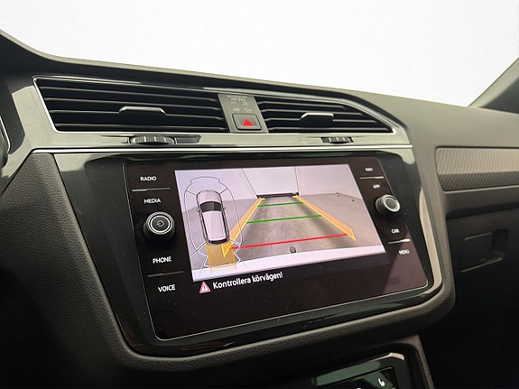 Volkswagen Tiguan 26 of 30