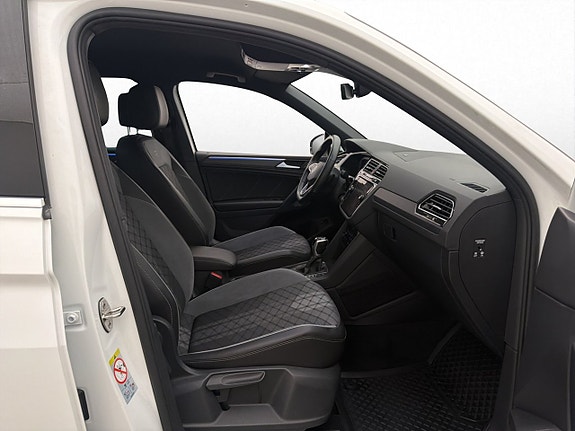 Volkswagen Tiguan 16 of 30