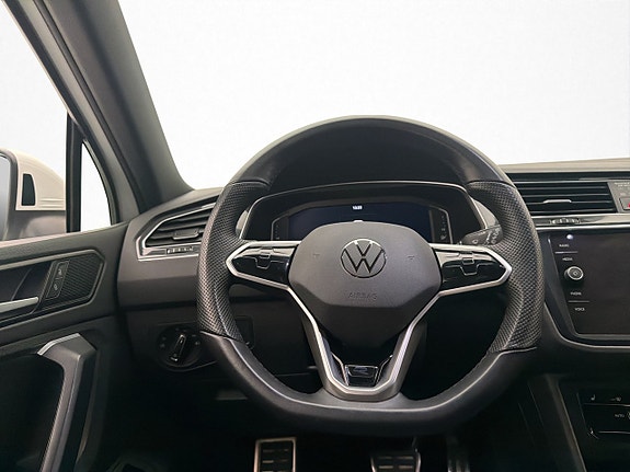 Volkswagen Tiguan 15 of 30