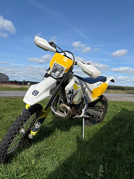 Husqvarna TE 250 i 3 of 7