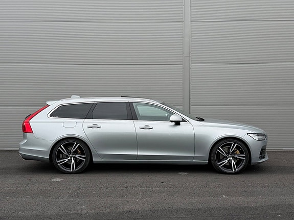 Volvo V90 11 of 22