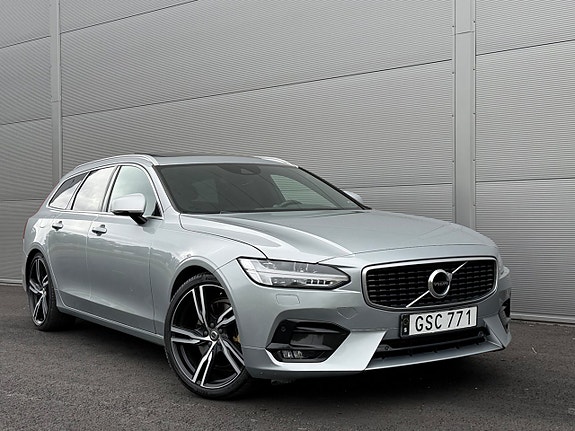 Volvo V90 2 of 22