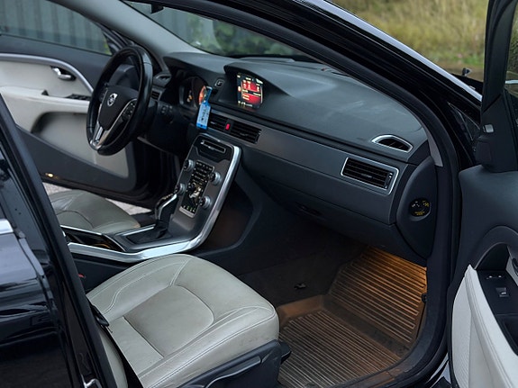 Volvo V70 9 of 11