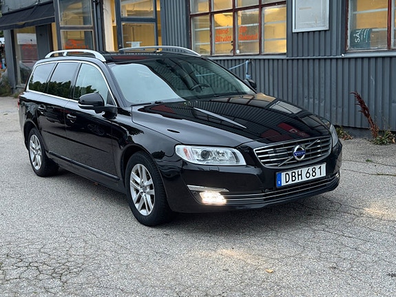 Volvo V70 3 of 11