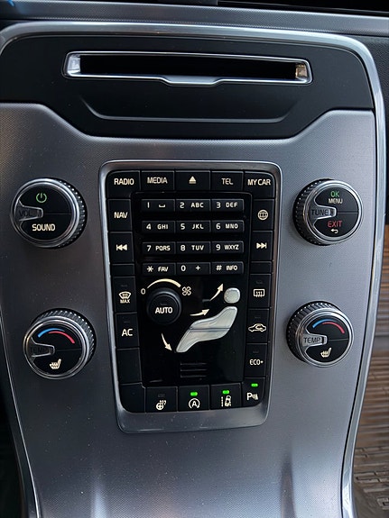Volvo V70 11 of 11