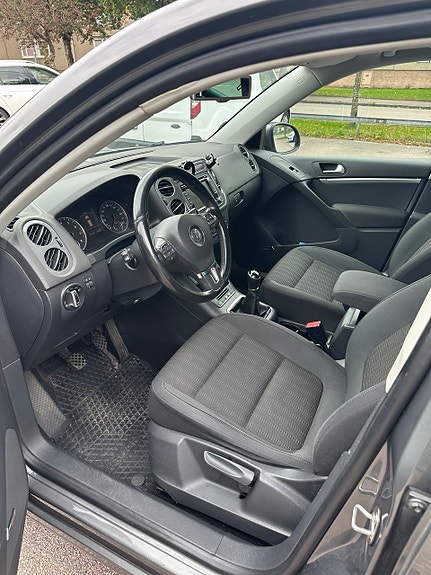 Volkswagen Tiguan 8 of 13