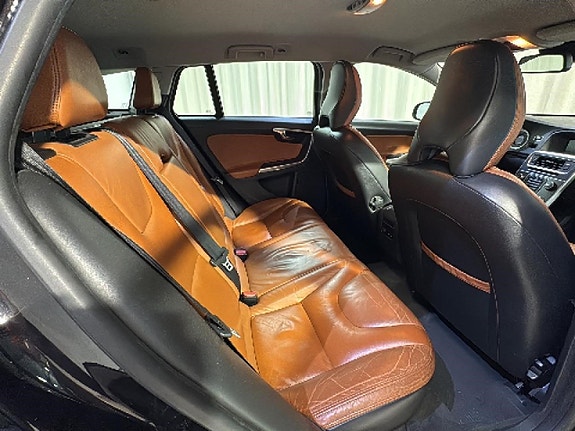 Volvo V60 6 of 18