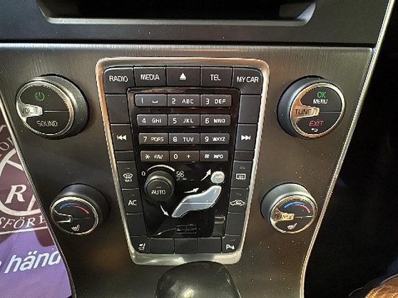 Volvo V60 16 of 18