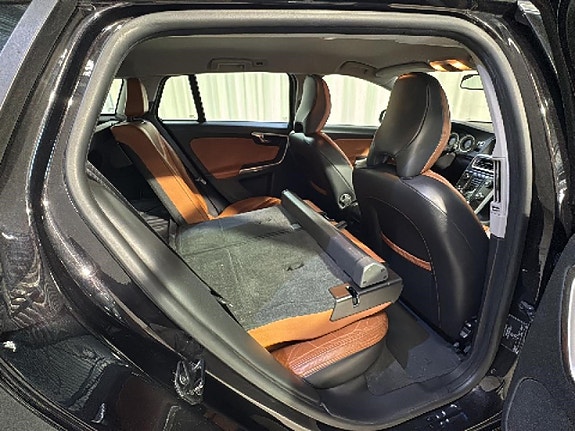 Volvo V60 5 of 18