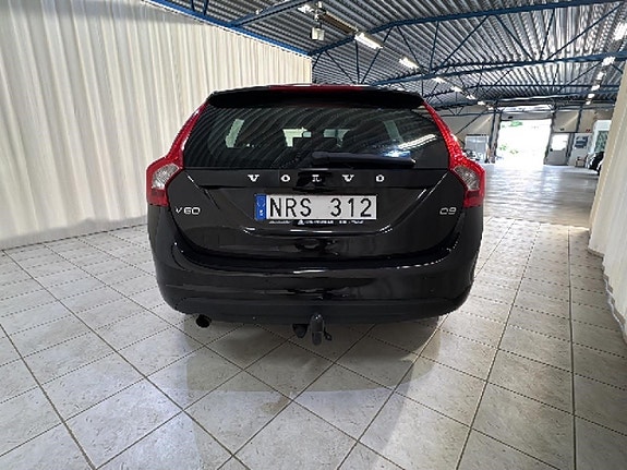 Volvo V60 3 of 18