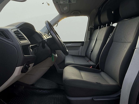 Volkswagen Transporter 10 of 21