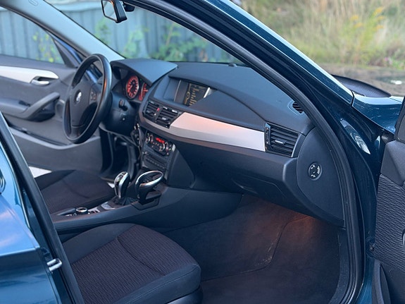 BMW X1 7 of 8