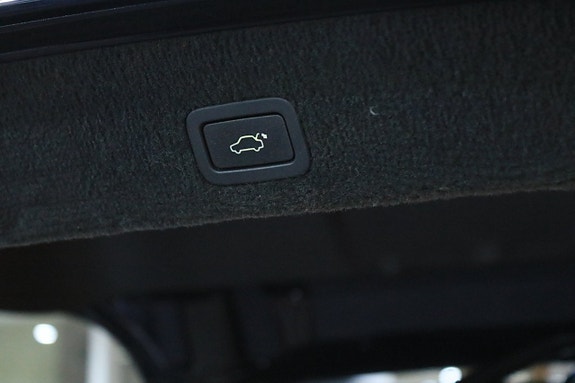 Volvo V70 13 of 19